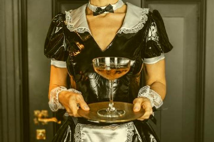 Ava, 35, a red grey-eyed caucasian companion based in Fari Oko. Offering Girlfriend Experience, Domination, BDSM, Dinner Date, Party Girl. Available for inca...