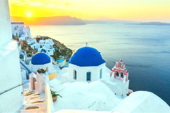 Ava, 35 — Escort in Amiklai, Greece
