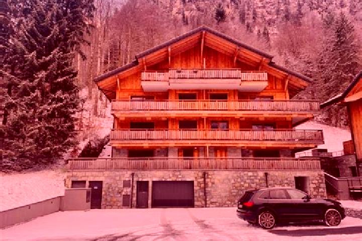 Ava, 35 — Escort in Montriond, France