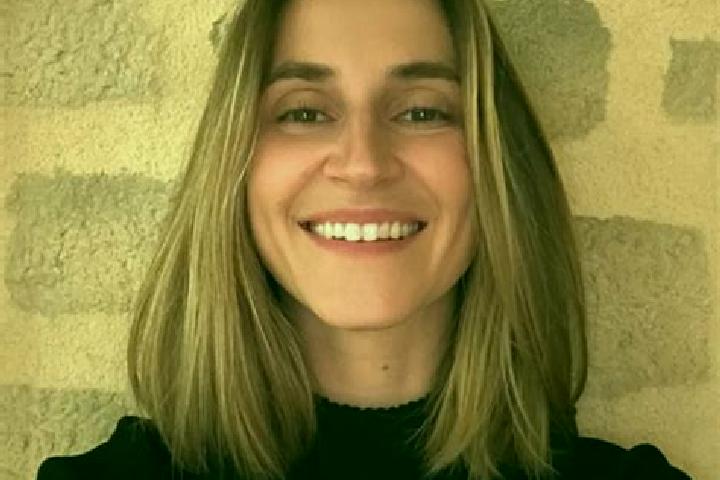 Ava, 35 — Escort in Vallon-sur-Gee, France