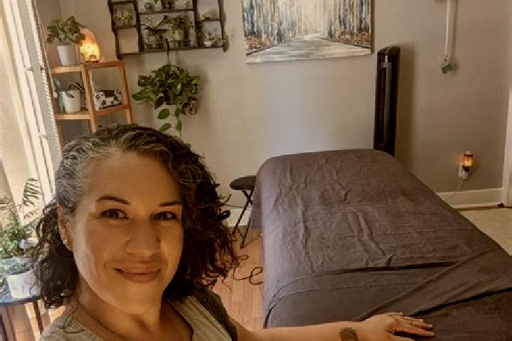 Ava, 36, a chestnut dark-eyed ebony companion based in Pacu. Offering Overnight, Massage, Couples. Available for incall and outcall, overnight bookings avail...