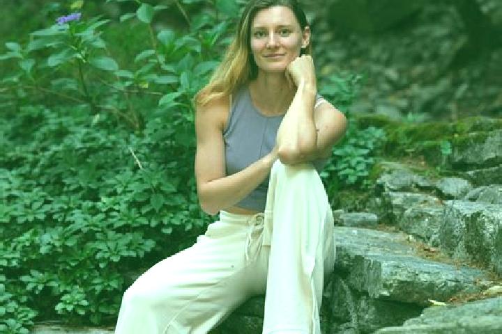 Ava, 36 — Escort in Avegno, Switzerland