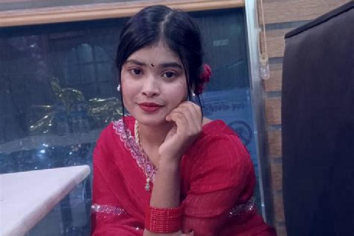 Ava, 36 — Escort in Joypur Hat, Bangladesh