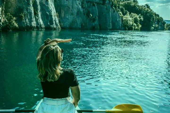 Ava, 36 — Escort in La Roche-Posay, France