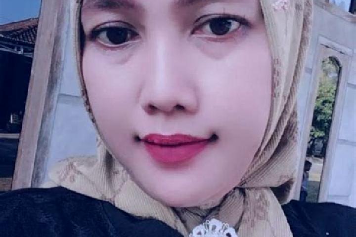 Ava, 36 — Escort in Sidomakmur, Indonesia