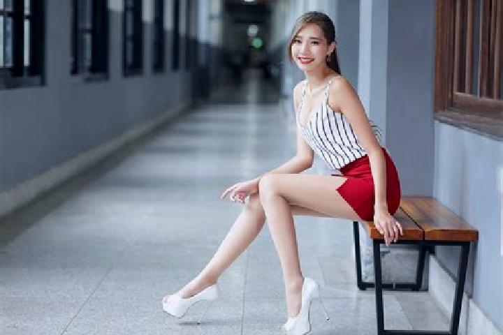Ava, 37, a blonde amber-eyed asian companion based in Bairro. Offering Deep French Kissing, BDSM, Travel Companion, Party Girl. Available for incall and outc...