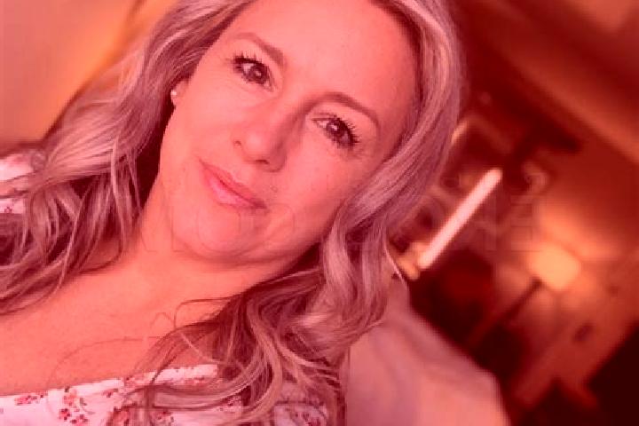 Ava, 37, a blonde brown-eyed caucasian companion based in Bolton Point. Offering Travel Companion, Dinner Date, Massage, Overnight, Couples. Available for in...