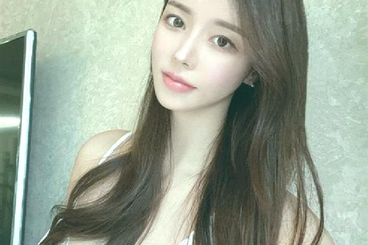 Ava, 37 — Escort in Baihecun, China