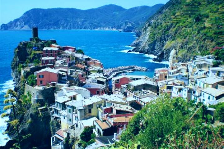 Ava, 37 — Escort in Corniglio, Italy
