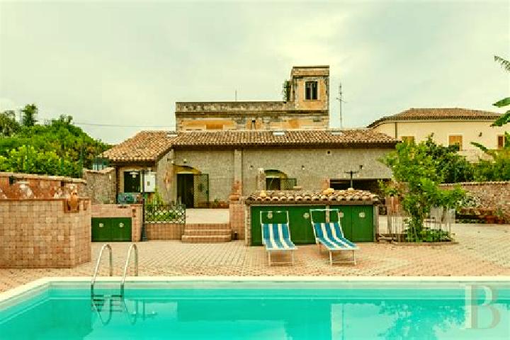 Ava, 37 — Escort in Pozzillo, Italy