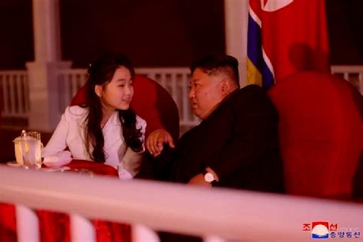 Ava, 37 — Escort in Rajin, North Korea