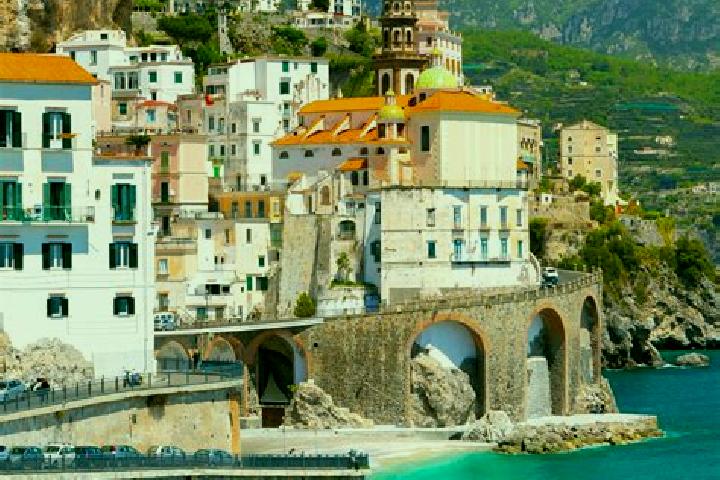 Ava, 37 — Escort in Savelli, Italy
