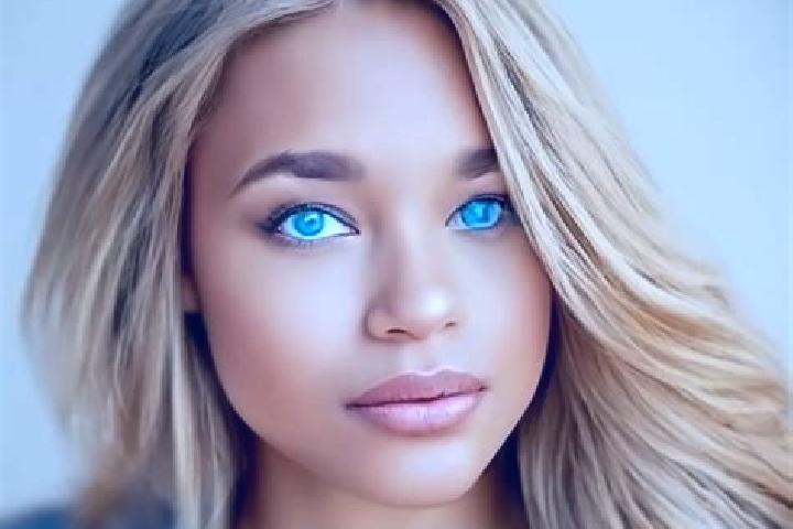 Ava, 38, a blonde blue-eyed latina companion based in Rawa Mazowiecka. Offering A-Level, Massage, Deep French Kissing. Available for incall and outcall, over...