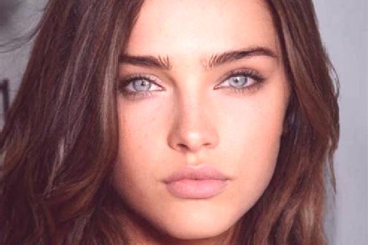 Ava, 38, a brunette blue-eyed mediterranean companion based in General Francisco J. Mujica. Offering Roleplay, Striptease, OWO. Available for incall and outc...