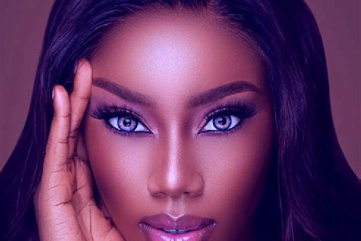 Ava, 38, a chestnut blue-eyed ebony companion based in Ngentrong. Offering Couples, Roleplay, Striptease, Girlfriend Experience, BDSM. Available for incall a...