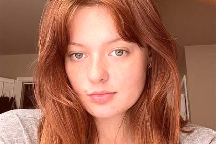 Ava, 38, a red blue-eyed caucasian companion based in Voisenon. Offering OWO, Roleplay, Deep French Kissing, GFE, Girlfriend Experience. Available for incall...
