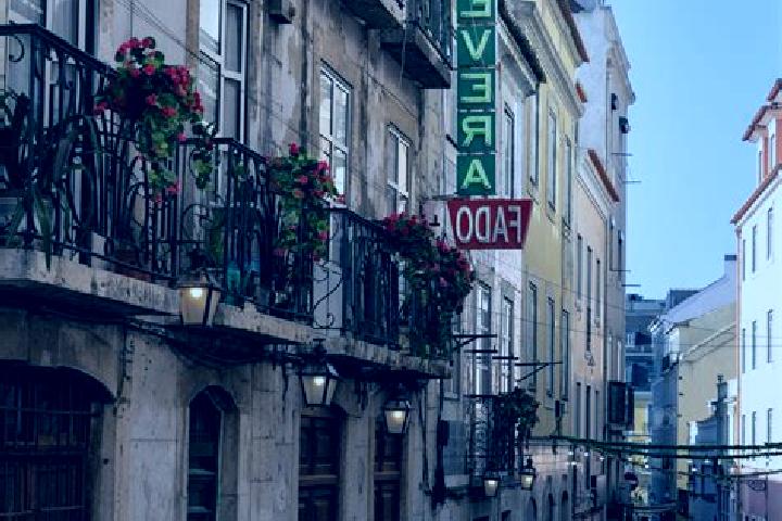Ava, 38 — Escort in Bairro do Loreto, Portugal