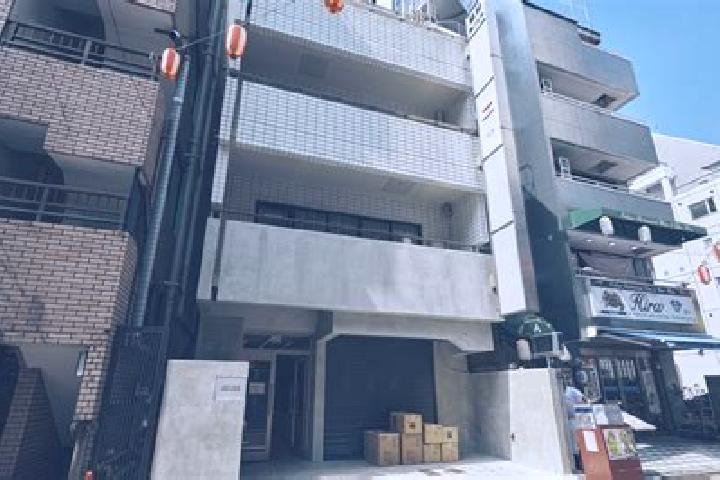 Ava, 38 — Escort in Hamamatsucho, Japan