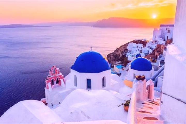 Ava, 38 — Escort in Neochorouda, Greece