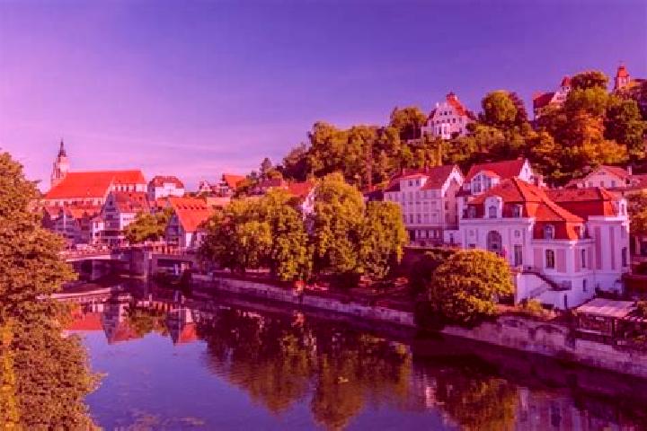 Ava, 38 — Escort in Tuebingen, Germany