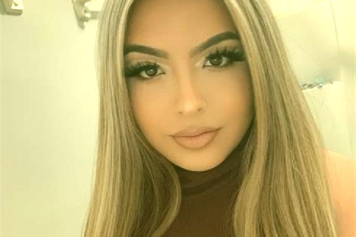 Ava, 39, a blonde amber-eyed latina companion based in Newcomerstown. Offering Fetish, 69. Available for incall and outcall, overnight bookings available.