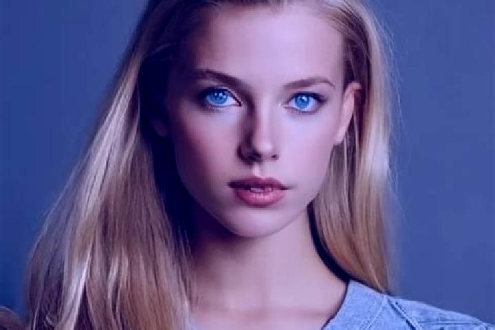 Ava, 39, a blonde grey-eyed mixed companion based in Avon. Offering A-Level, Girlfriend Experience. Available for incall and outcall, overnight bookings avai...