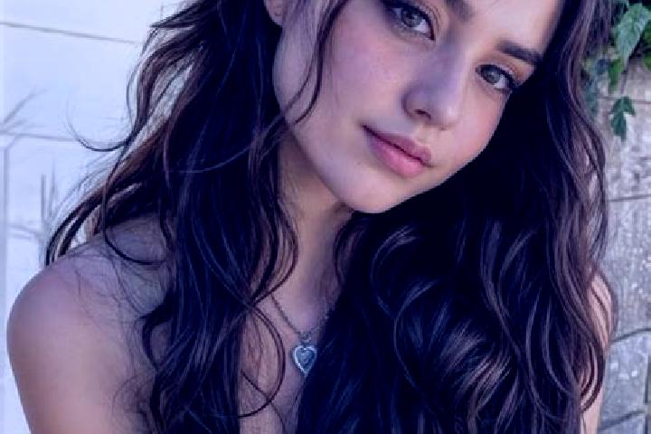 Ava, 39, a chestnut hazel-eyed slavic companion based in Cut Bank. Offering CIM, Deep French Kissing, OWO, Party Girl. Available for incall and outcall, day ...