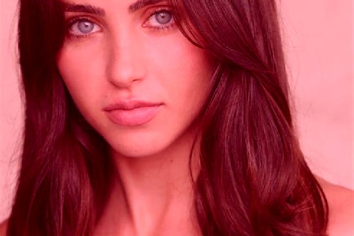 Ava, 39, a dark blonde brown-eyed latina companion based in Dayrut. Offering Party Girl, Deep French Kissing, Striptease, Roleplay. Available for incall and ...