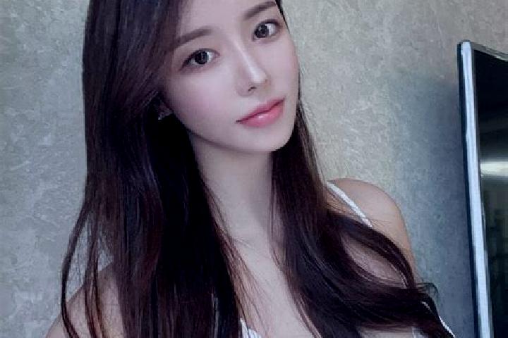 Ava, 39 — Escort in Beituan, China