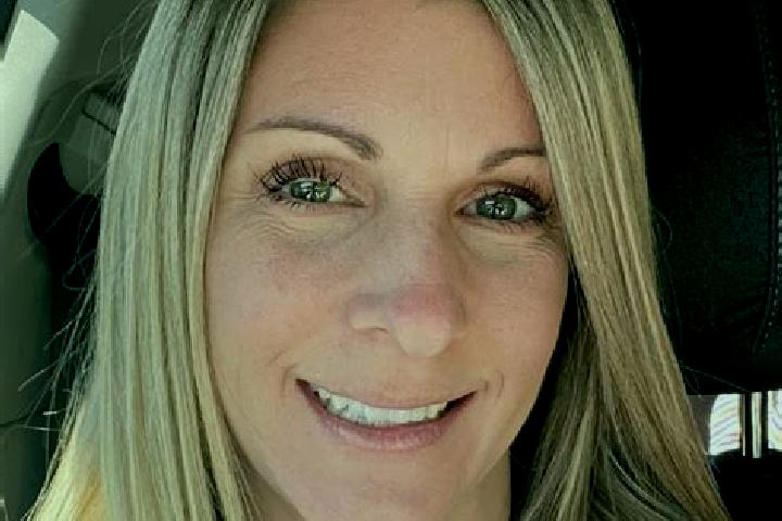 Ava, 39 — Escort in Burnsville, United States