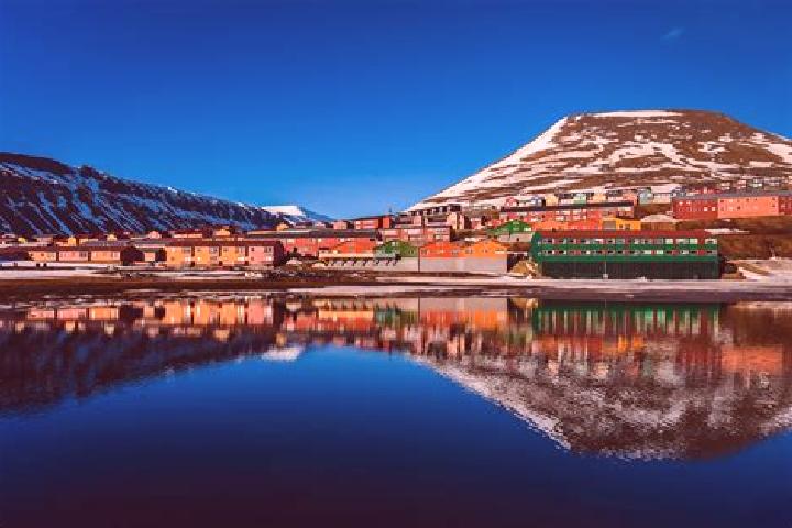 Ava, 39 — Escort in Olonkinbyen, Svalbard and Jan Mayen
