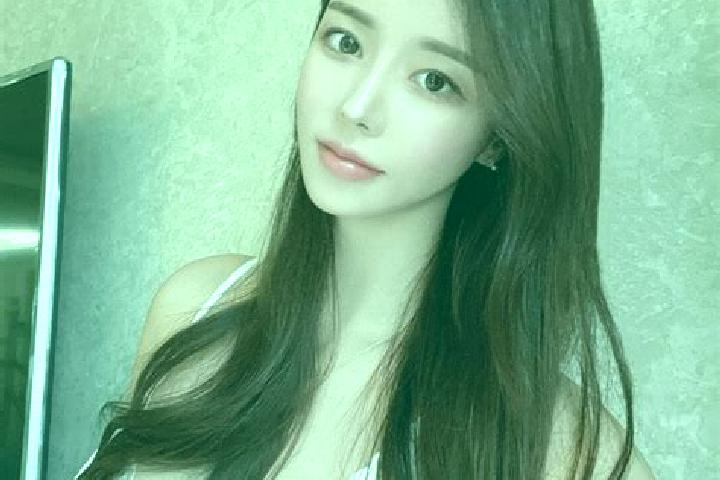 Ava, 39 — Escort in Wenjiangsi, China