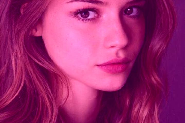 Avery, 20, a auburn hazel-eyed caucasian companion based in Junin. Offering Couples, Travel Companion, GFE. Available for incall and outcall, day and evening...