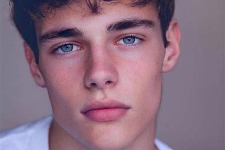 Avery, 20, a black brown-eyed caucasian companion based in Stiens. Offering BDSM, Deep French Kissing, CIM, Duos, Prostate Massage. Available for incall and ...