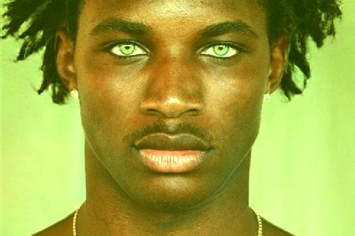 Avery, 20, a black green-eyed slavic companion based in Qibu. Offering CIM, Striptease, Massage. Available for incall and outcall, day and evening dates.