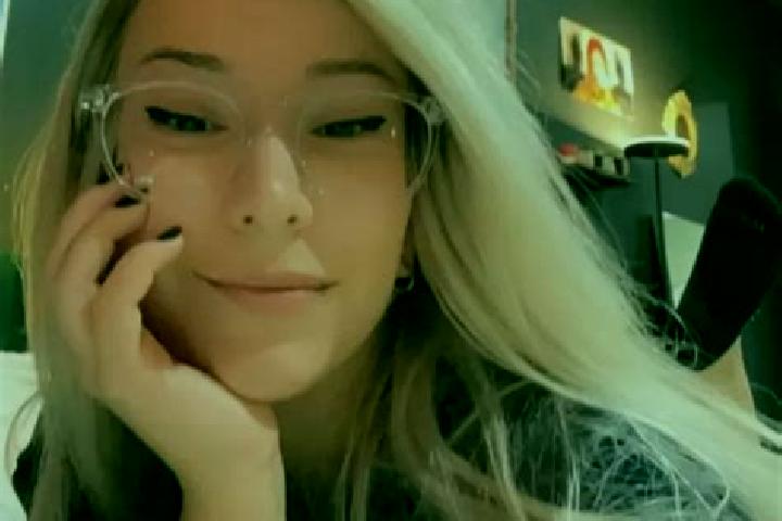 Avery, 20, a blonde grey-eyed mixed companion based in Grujugan. Offering Dinner Date, Domination, GFE, CIM, Prostate Massage. Available for incall and outca...