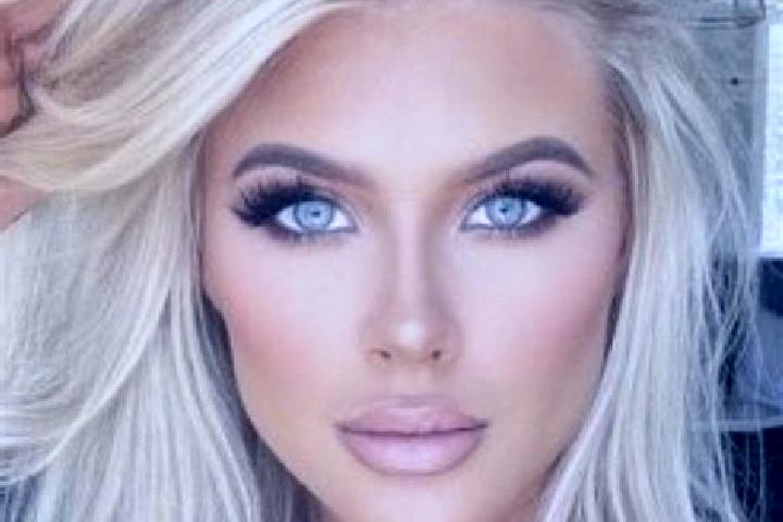 Avery, 20, a platinum blonde grey-eyed slavic companion based in Hooverson Heights. Offering Overnight, Travel Companion, BDSM, Domination. Available for inc...