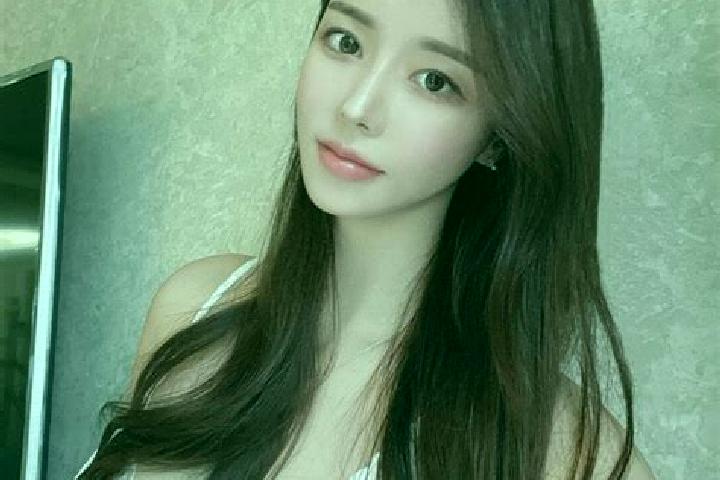 Avery, 20 — Escort in Gyundyukoru, Turkey