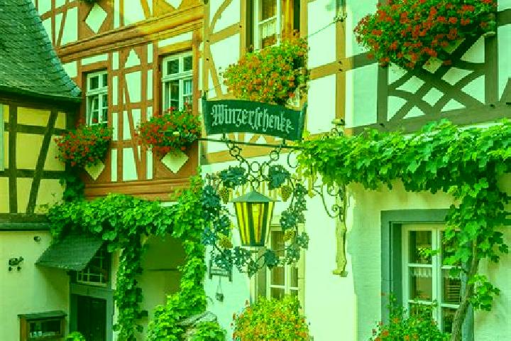 Avery, 20 — Escort in Hintertiefenbach, Germany