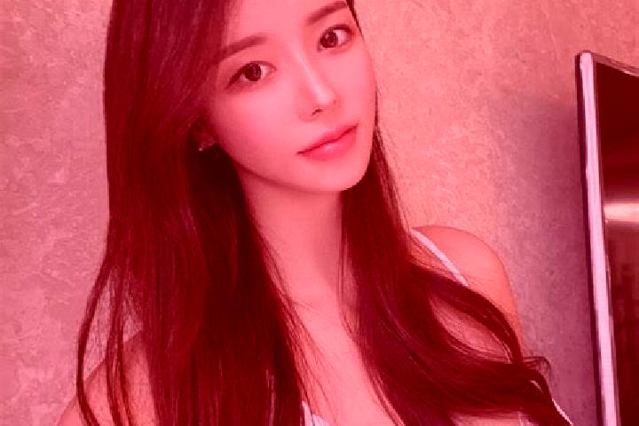 Avery, 20 — Escort in Nandiao, China