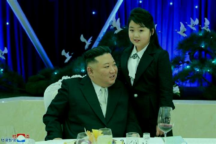 Avery, 20 — Escort in Uiju, North Korea