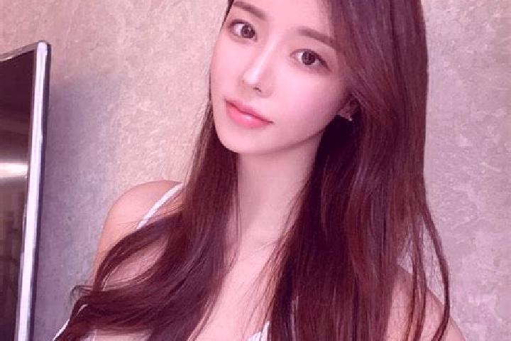 Avery, 20 — Escort in Xiaoshiqiao, China