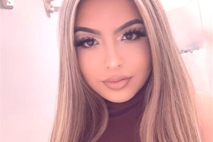 Avery, 21, a blonde amber-eyed latina companion based in Salyersville. Offering Couples, Erotic Massage, Party Girl. Available for incall and outcall, day an...