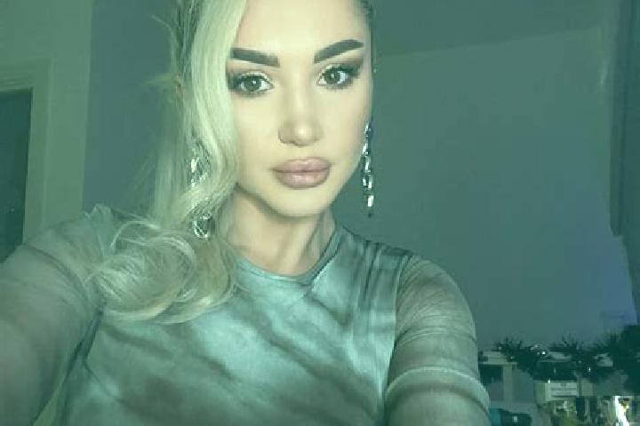 Avery, 21, a blonde grey-eyed asian companion based in Cessole. Offering Tantra, GFE, Domination, Travel Companion, Dinner Date. Available for incall and out...
