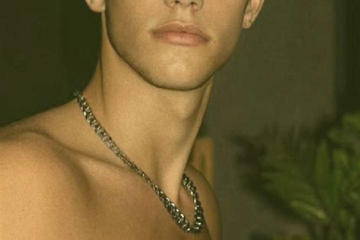 Avery, 21, a brunette grey-eyed caribbean companion based in Mirovice. Offering Erotic Massage, 69, Domination. Available for incall and outcall, overnight b...