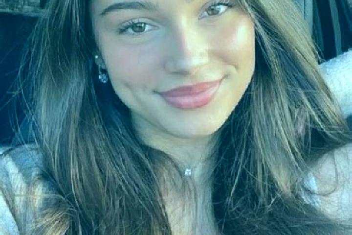 Avery, 21, a chestnut hazel-eyed caribbean companion based in Coon Valley. Offering Dinner Date, BDSM, GFE, A-Level. Available for incall and outcall, day an...