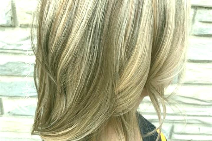 Avery, 21, a dark blonde dark-eyed mixed companion based in Bouillargues. Offering OWO, Duos. Available for incall and outcall, day and evening dates.