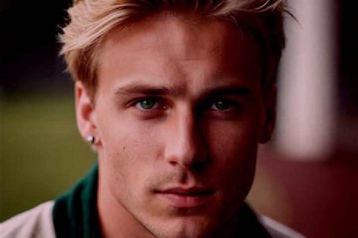 Avery, 21, a platinum blonde green-eyed european companion based in Colonia Francisco Villa. Offering Massage, Prostate Massage, Roleplay, BDSM, Couples. Ava...