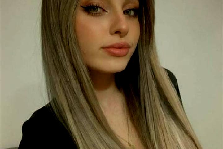 Avery, 21 — Escort in Bari Kola, Iran