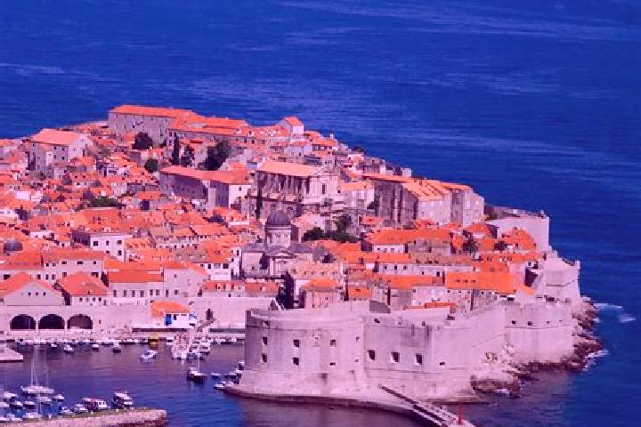 Avery, 21 — Escort in Brestaca, Croatia